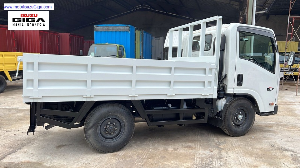 Light Truk ISUZU NLR 4 ban 120 PS aplikasi Bak besi 3 way