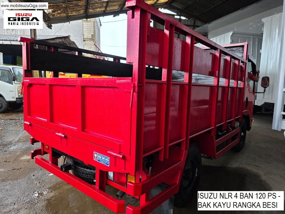 Bak Kayu rangka Besi ISUZU NLR 4 BAN