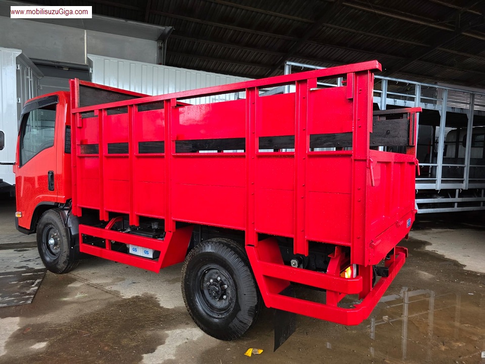 BAK KAYU RANGKA BESI ISUZU NLR 4 BAN EURO 4
