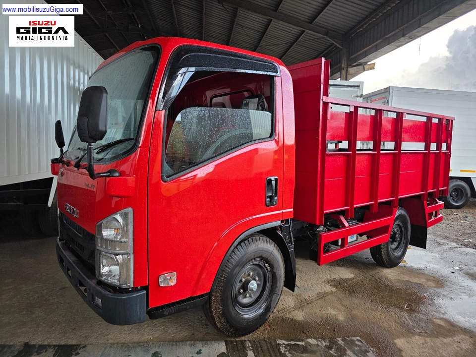 ISUZU ELF NLR 4 BAN BAK KAYU