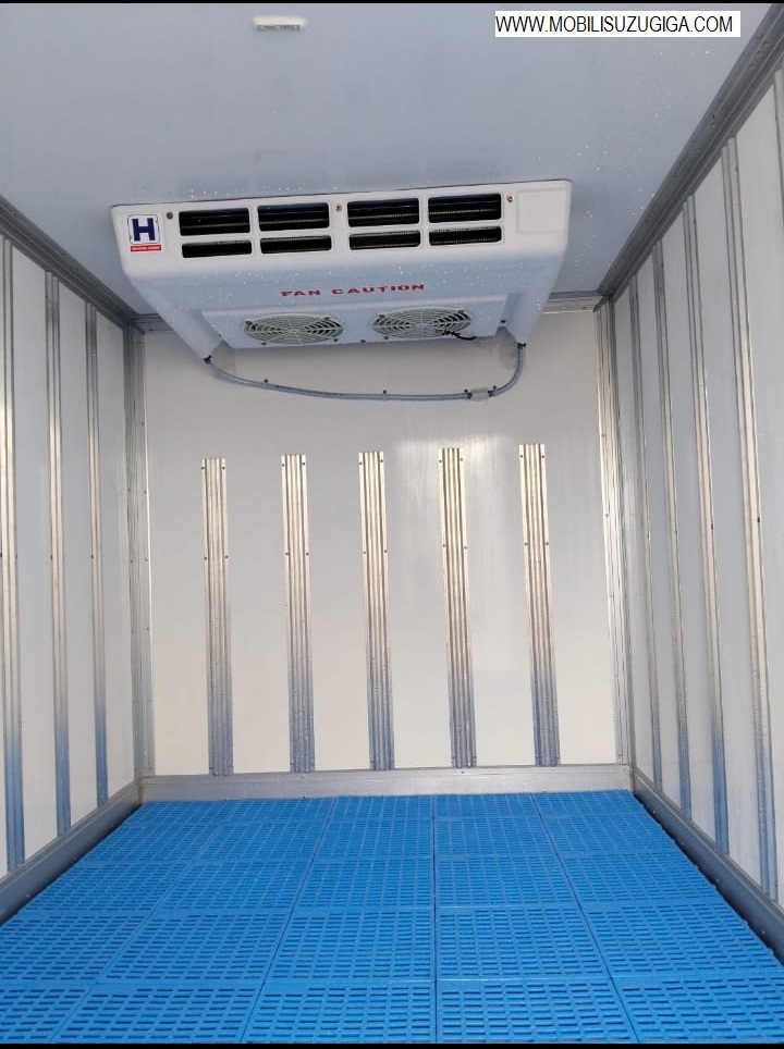 INTERIOR BOX PENDINGIN ISUZU TRAGA EURO 4 INTERIOR BOX PENDINGIN ISUZU TRAGA EURO 4