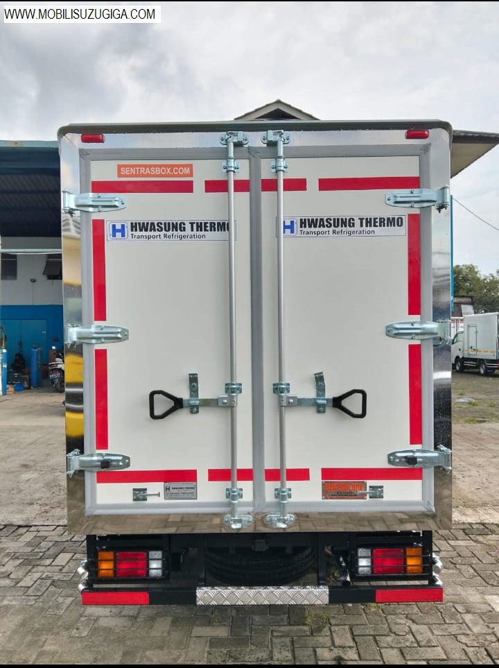 BOX FREEZER ISUZU TRAGA BOX FREEZER ISUZU TRAGA