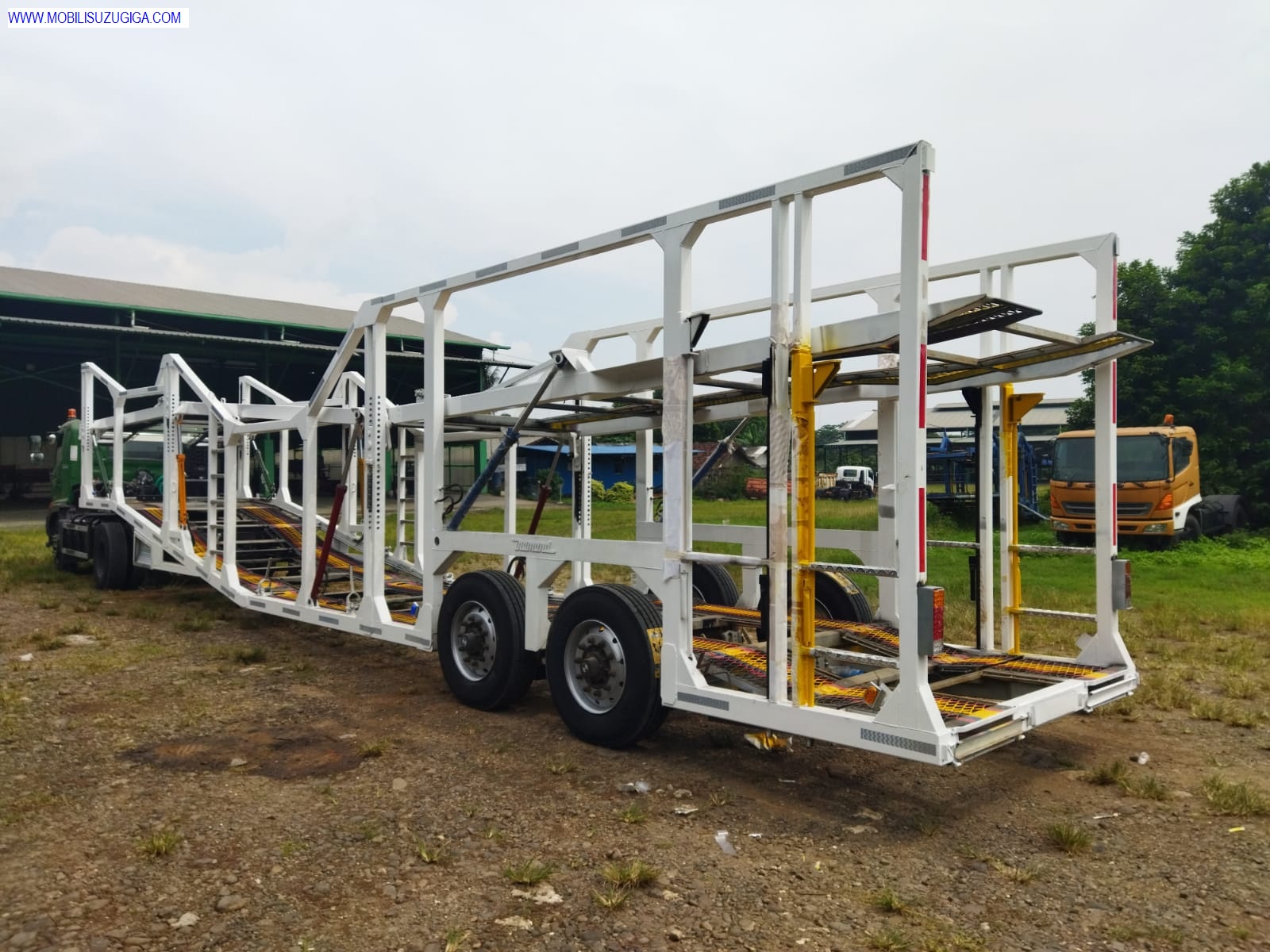 isuzu GVR J Car Hauler