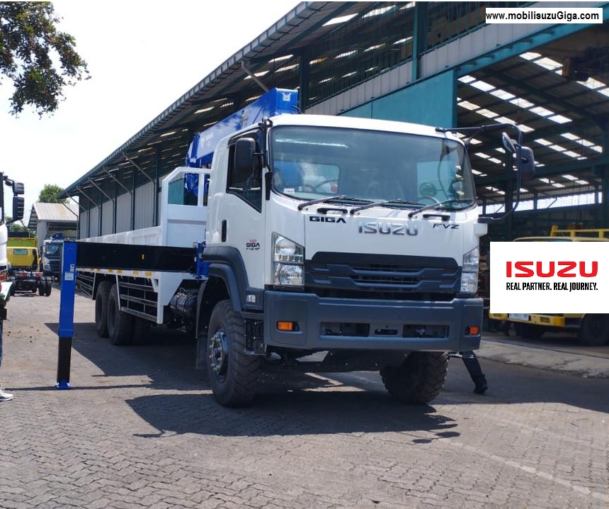 ISUZU GIGA FVZ U HP 285 PS aplikasi Bak Crane